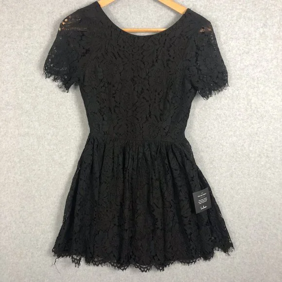 NWT Lulu's Black Lace Mini Dress Size Small - Picture 1 of 11